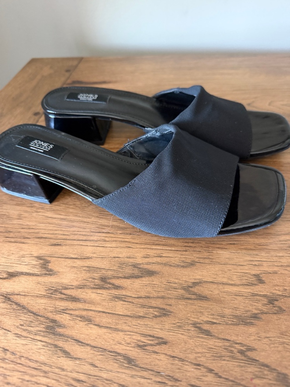 Jones New York Black Wide-Strap Slide Mules with Low Block Heel Brand New 9.5